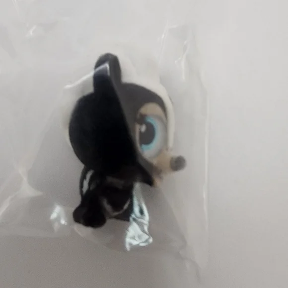 Disney Doorables Series 5 Special Edition "Flower" From Bambi Figurine - Picture 8 of 9